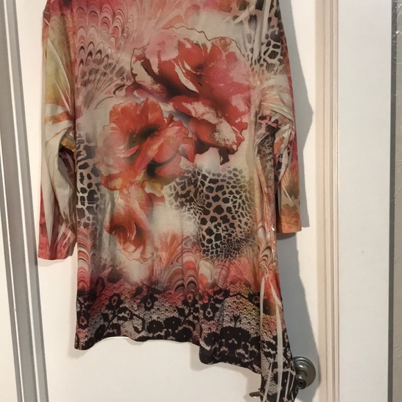 Style&co. 2X floral&sequin design w/ Asymmetrical - Picture 5 of 5